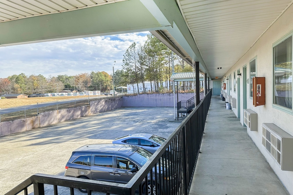 Garden Inn & Suites Rome Ga - photo 64