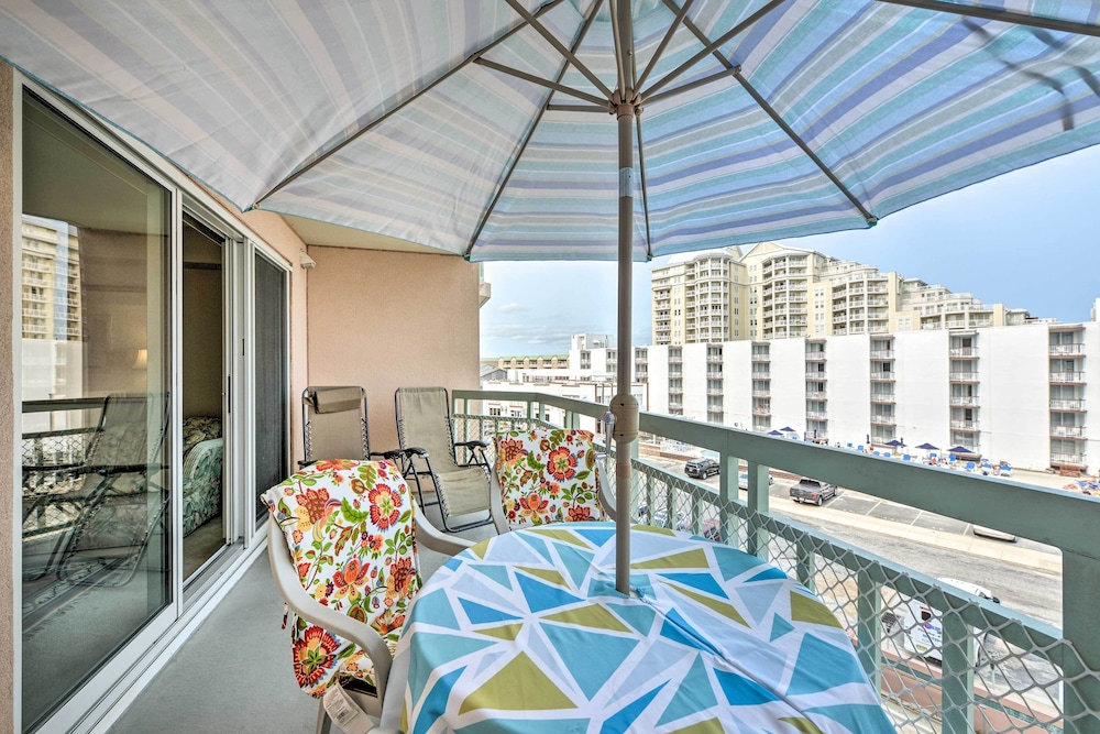 Oceanfront Resort Year round Pools Private Beach - photo 11