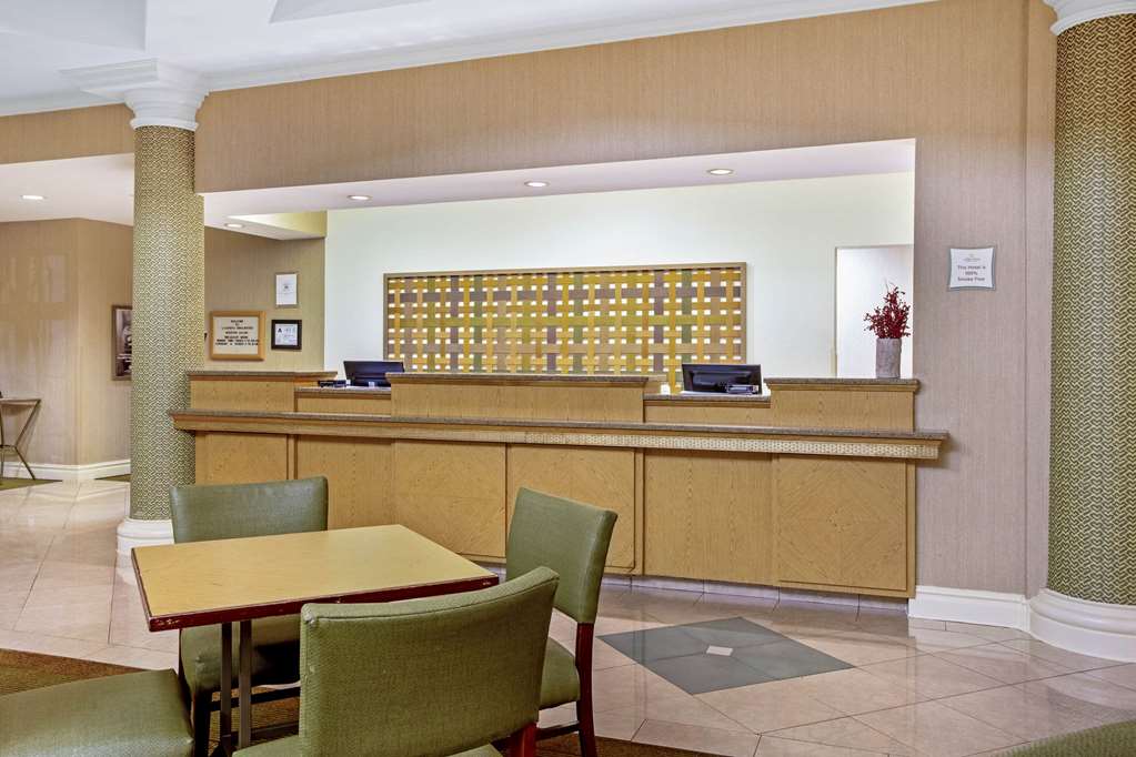 La Quinta Inn & Suites by Wyndham Winston Salem - photo 10
