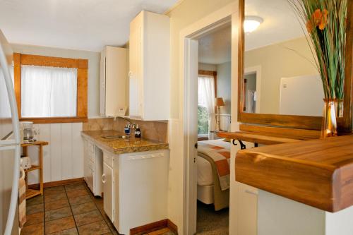 Agate Beach Motel - photo 9