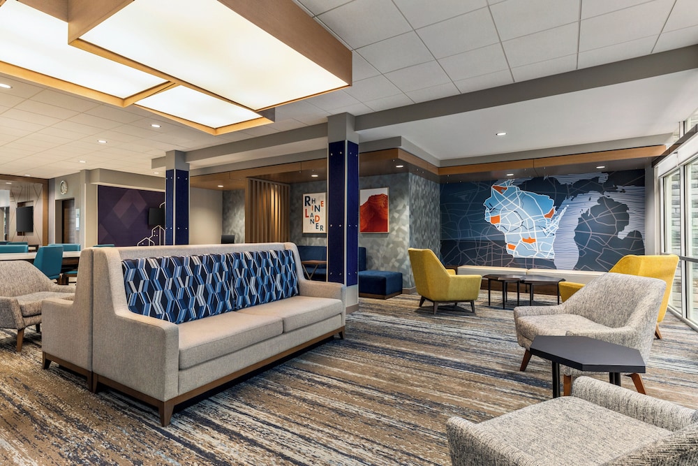 Holiday Inn Express and Suites Rhinelander by IHG - photo 58