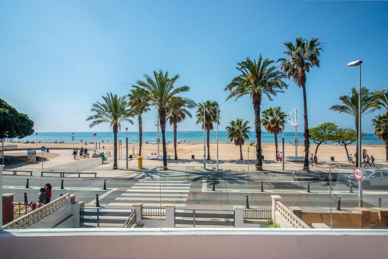 Beach House Cambrils — 4-Star Luxury Hotel in Cambrils, Spain