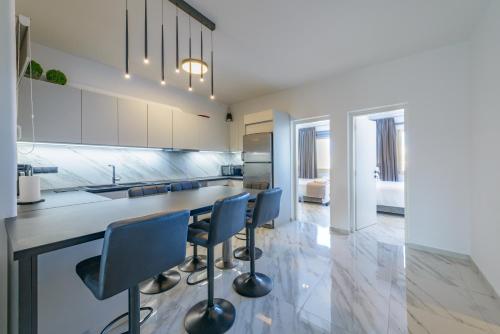 Theotokopoulos Park Renovated Apartment — 4-Star Luxury Hotel in Irakleion, Greece