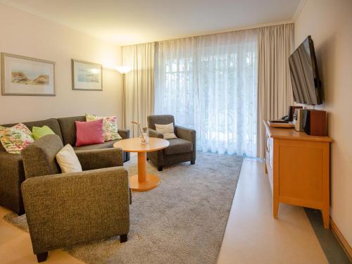 Dünenpark Binz Komfort Ferienwohnung mit 2 Schlafzimmern und Terrasse im Erdgeschoss 163 — 4-Star Luxury Hotel in Ostseebad Binz, Germany