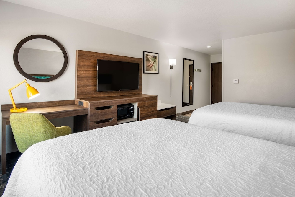 Hampton Inn & Suites Las Vegas Henderson - photo 19