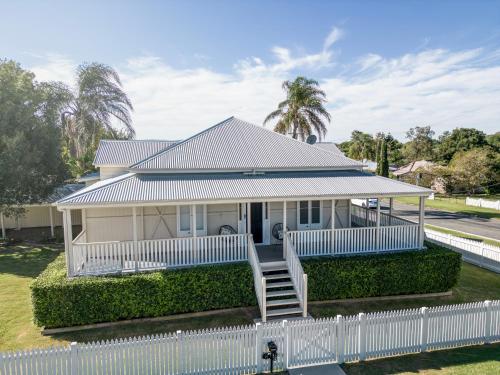 Urban Getaway Queenslander — Ipswich