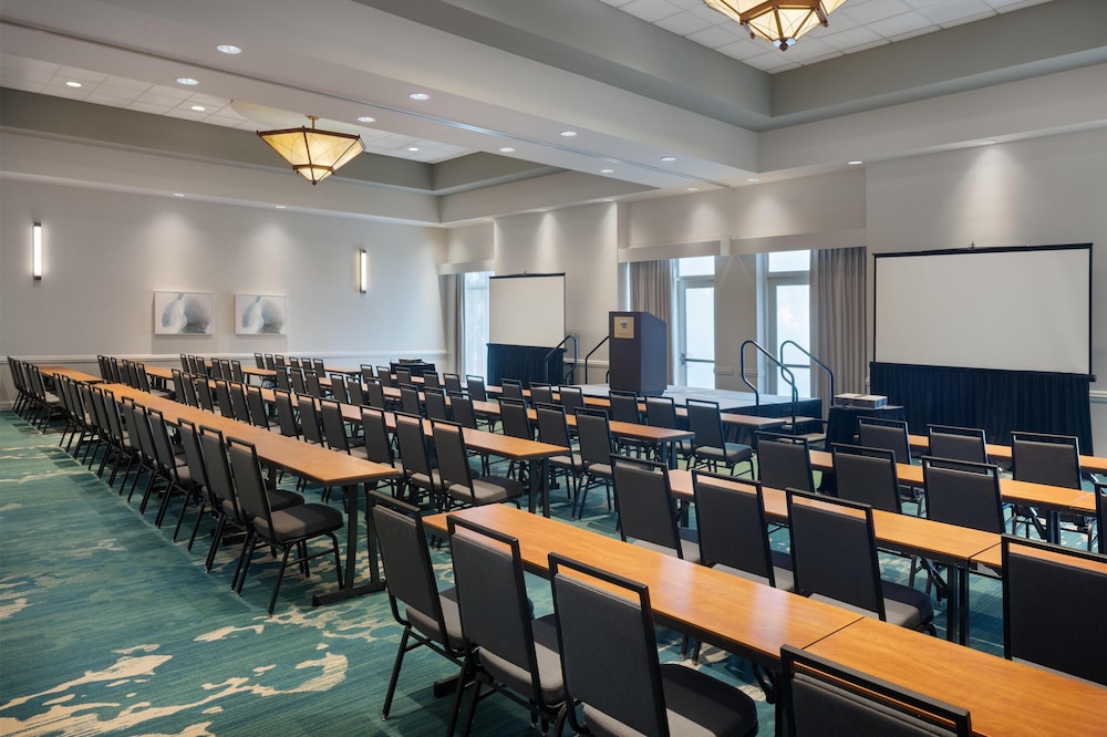Embassy Suites by Hilton San Marcos Hotel Conference Center - photo 54