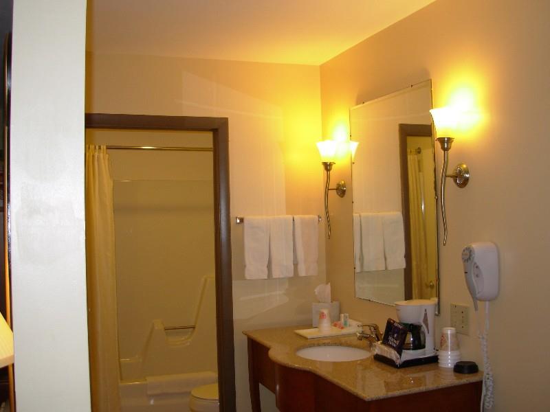 Red Carpet Inn On the Lake - photo 22