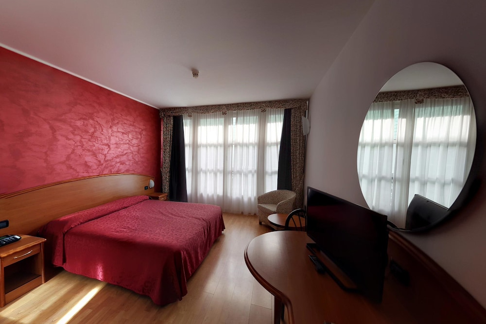 Hotel Europa — hotel in Biella