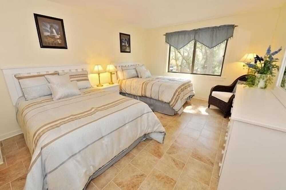 2332 Racquet Club at The Sea Pines Resort Hilton Head Island - photo 3
