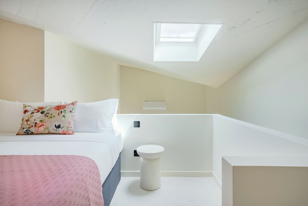 Urban Loft @ Terracotta Collection — 4-Star Luxury Hotel in Porto, Portugal