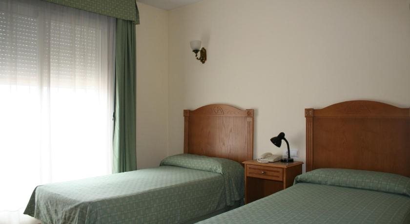 Hotel Austria 76 — Sagunto — photo 3