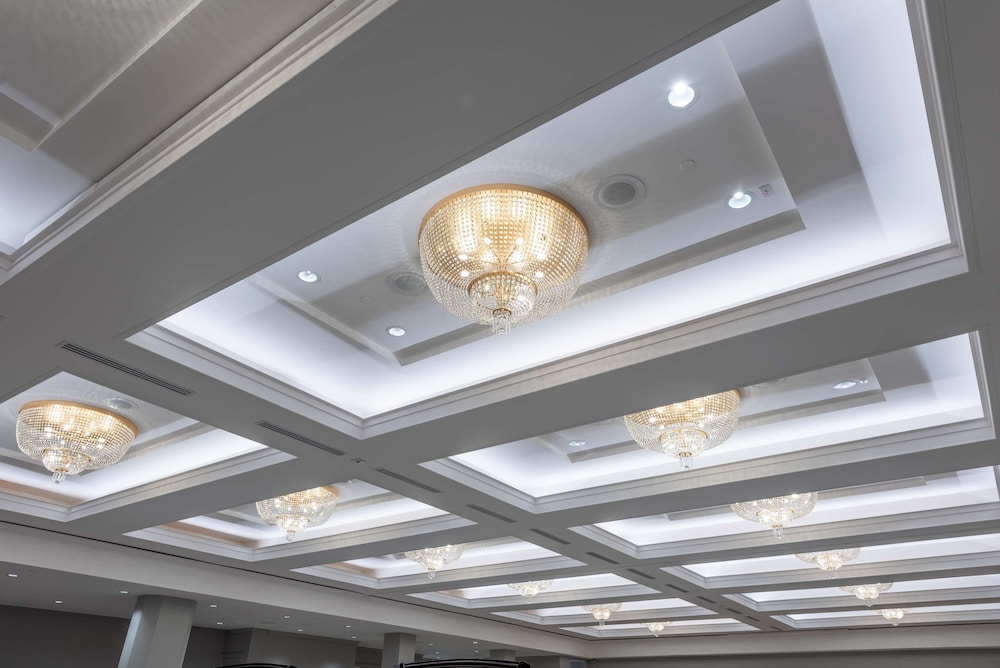 The Benson Portland Curio Collection by Hilton - photo 69
