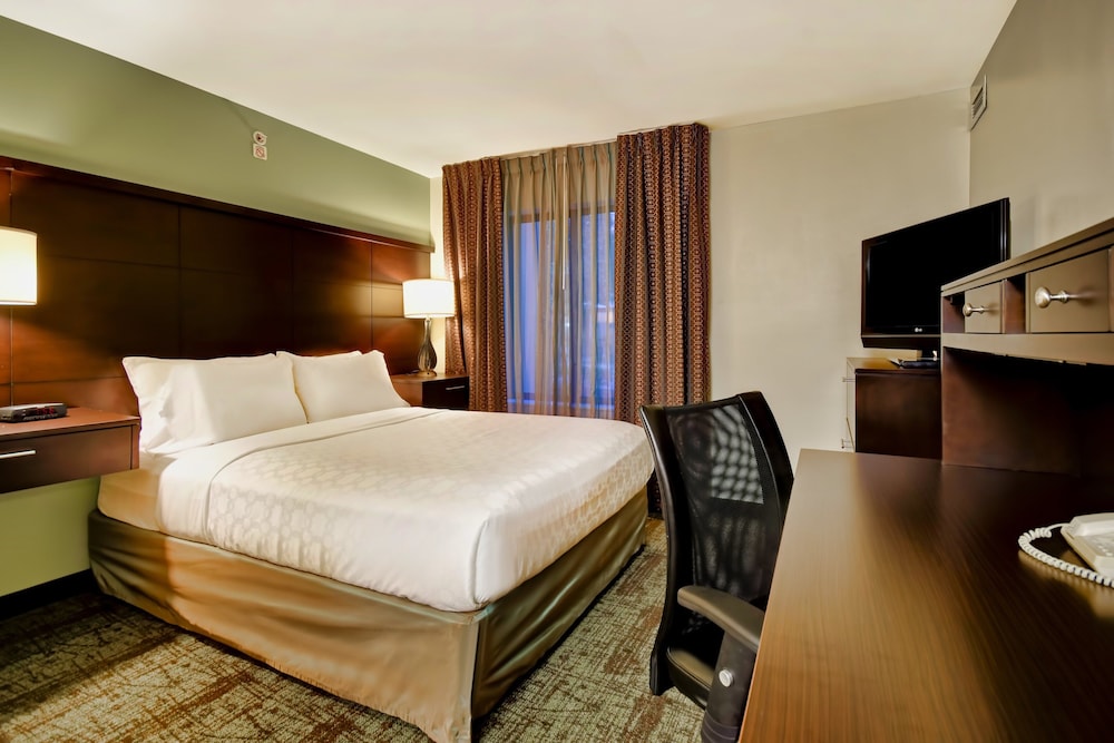 Staybridge Suites Middleton Madison West by IHG - photo 24