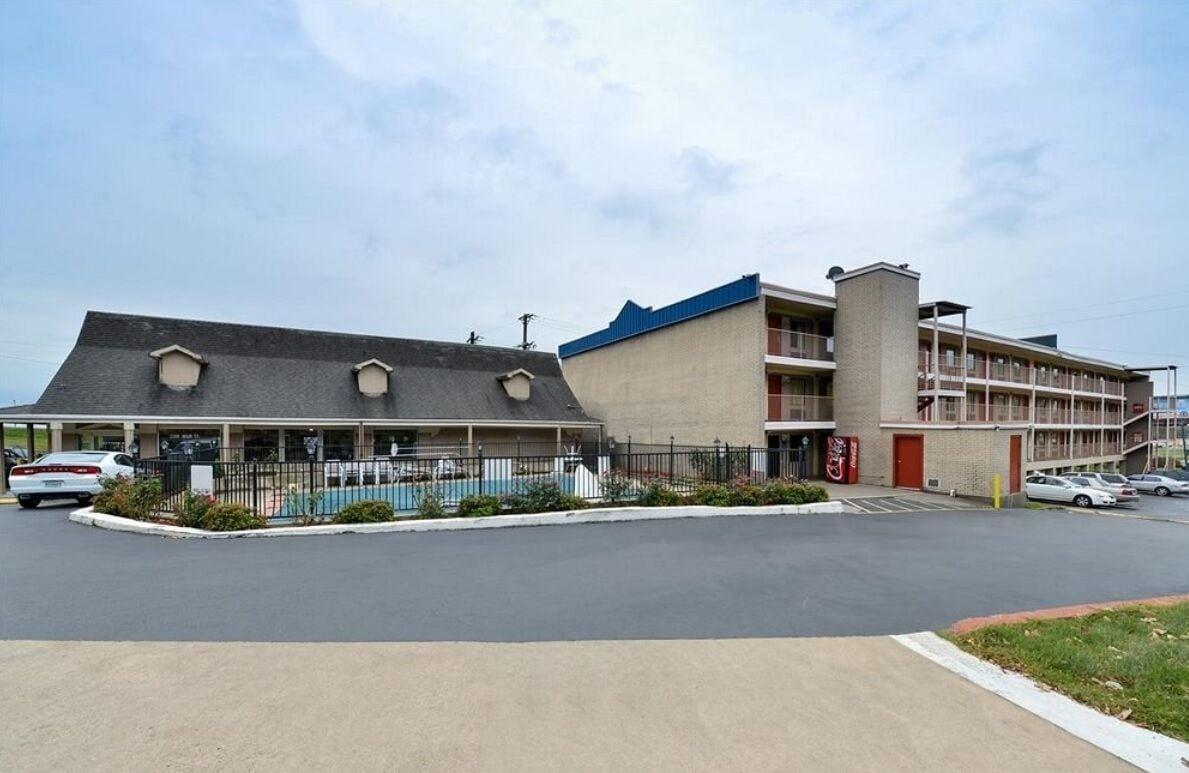 Rodeway Inn North Little Rock AR - photo 3