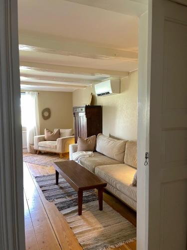 Magasinet Cozy farmstay near forest & lake — 4-Star Luxury Hotel in Ingelstad, Sweden