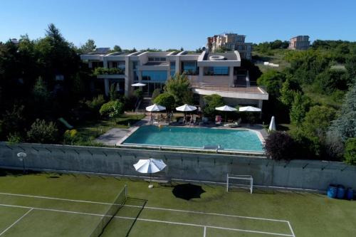 Budzhaka Villa — 4-Star Luxury Hotel in Sozopol, Bulgaria
