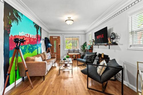 Movie Theatre Hot Tub Outdoor Grill in Denver, United States