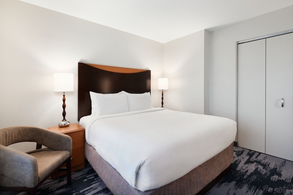 Fairfield Inn & Suites by Marriott Fort Pierce - photo 9