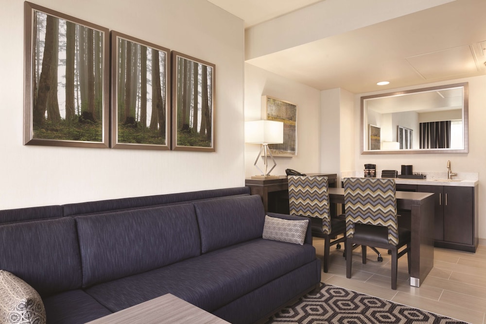 Embassy Suites Portland Hillsboro Oregon - photo 21