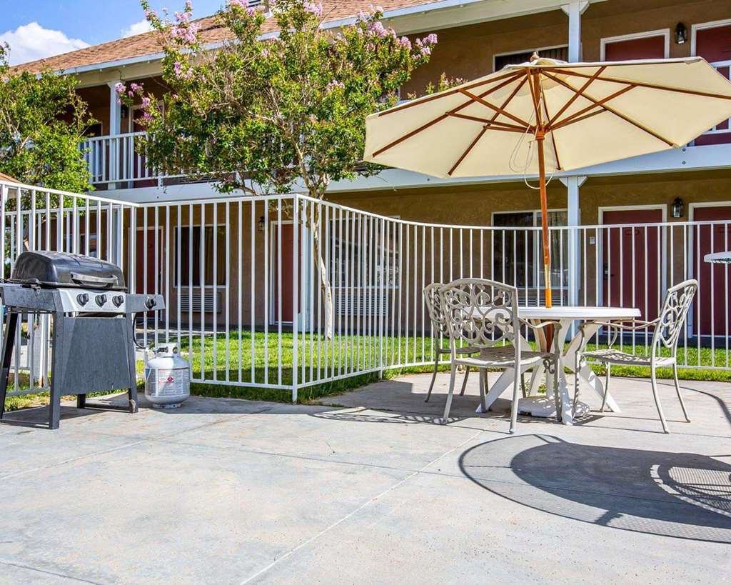Clarion Inn Near China Lake Naval Station - photo 15