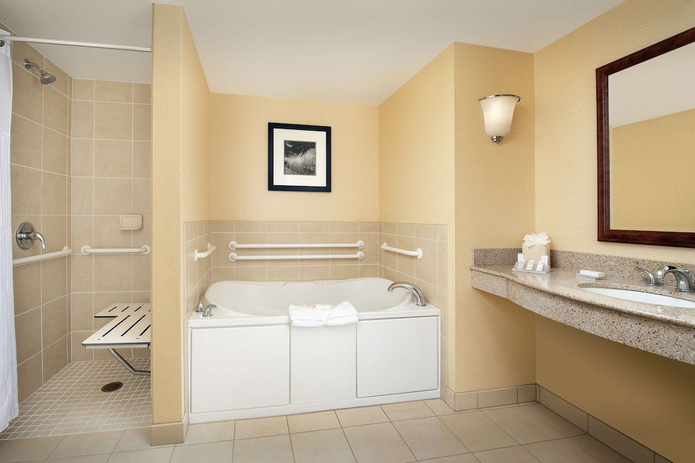 Hilton Garden Inn Yakima Downtown - photo 20