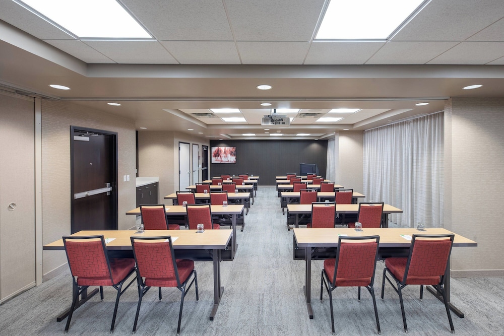 Courtyard by Marriott Baton Rouge Downtown - photo 25