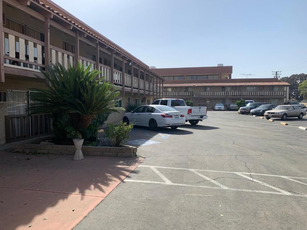 Bel Air Motor Hotel - photo 15