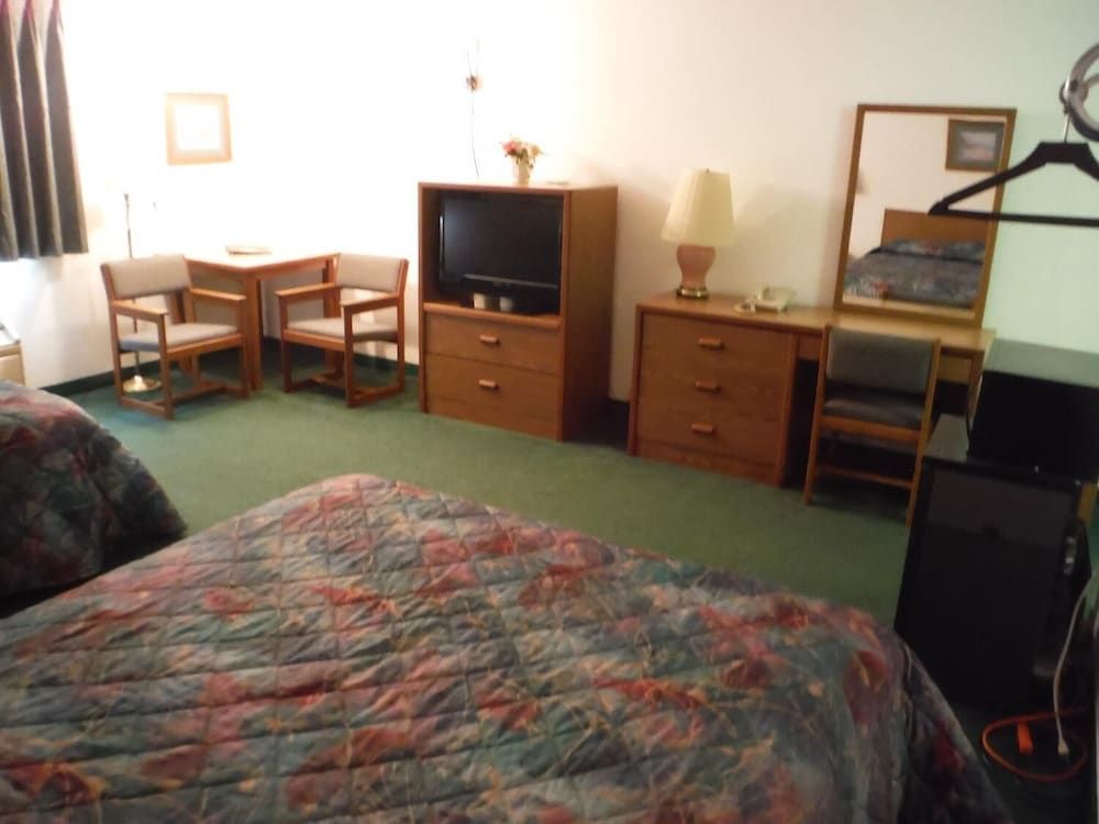 Caravan Motel - photo 11