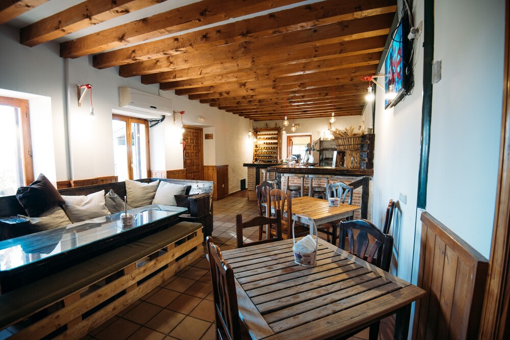 Posada de Robledillo - last minute hotel in Robledillo De La Jara
