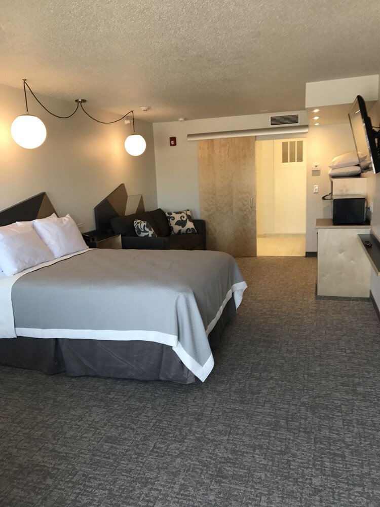 The Nest Hotel - photo 11
