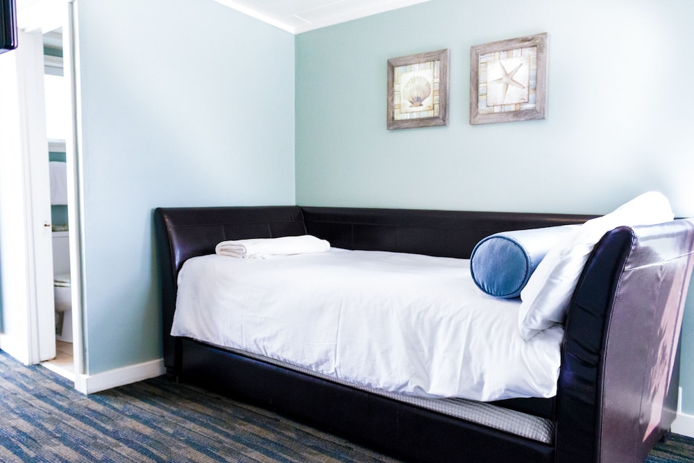 Ocean Echo Inn and Beach Cottages - photo 10