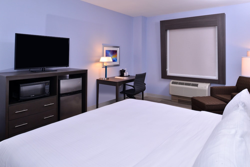 Holiday Inn Express & Suites Loma Linda San Bernardino S by IHG - photo 17