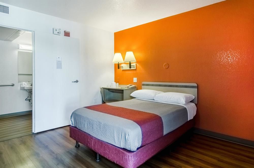 Motel 6 Centralia - photo 11