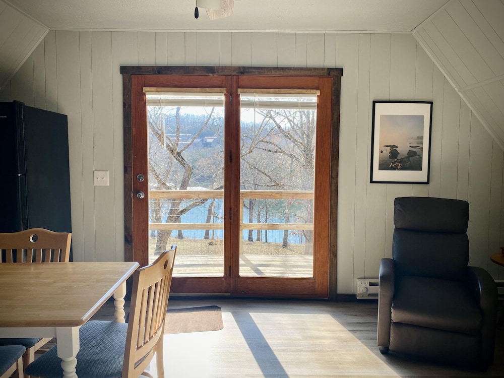 Calm Waters Cabin Resort - photo 30