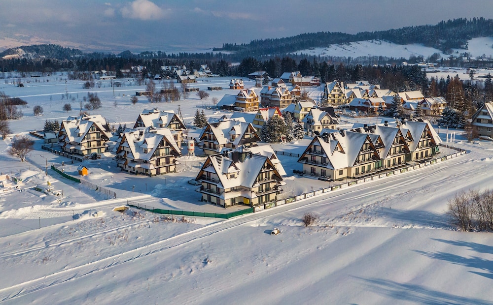 Sun & Snow Resorts D Białka Tatrzańska — 4-Star Luxury Hotel in Bukowina Tatrzanska, Poland