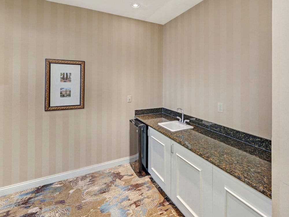 Hilton Garden Inn Oklahoma City North Quail Springs - photo 17