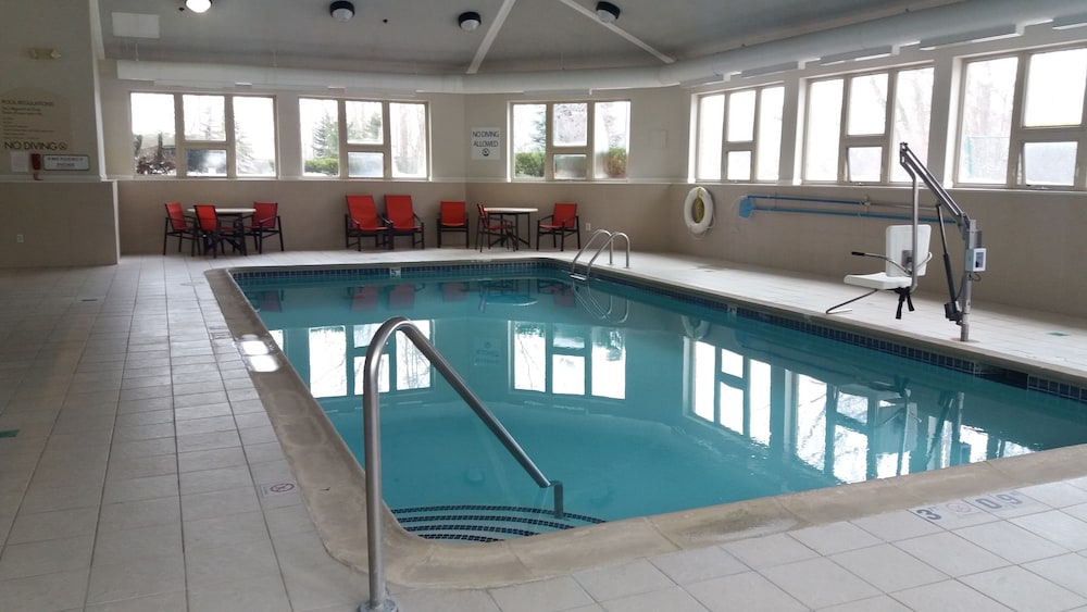 Holiday Inn Express Hotel & Suites Waterford by IHG - photo 66