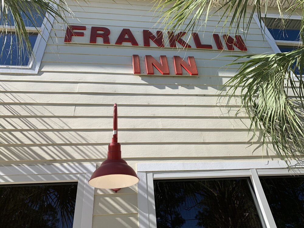 Franklin Inn - photo 21