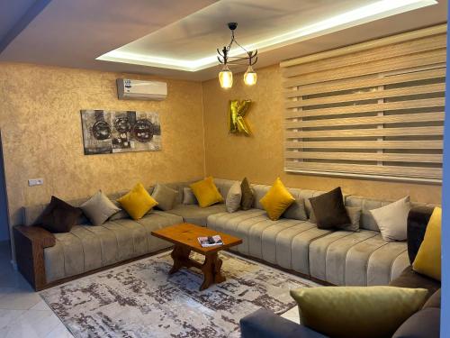 Apprt lux — 4-Star Luxury Hotel in Oujda-Angad, Morocco