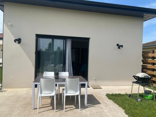 Ma Casita a Villars Les Dombes in Villars-Les-Dombes, France