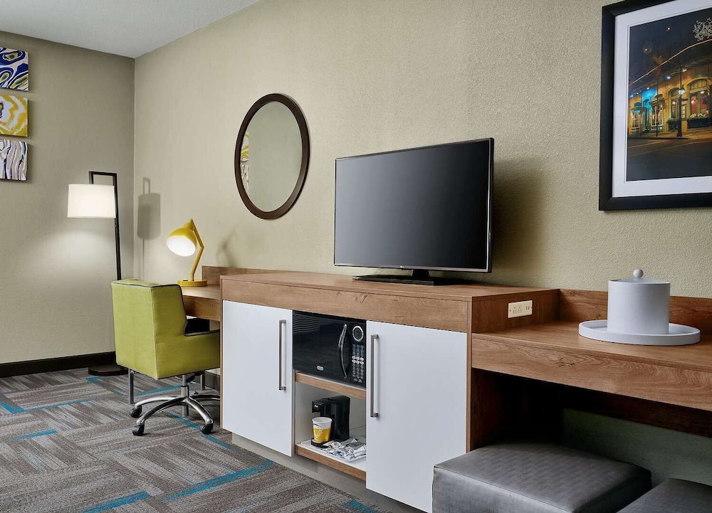 Hampton Inn Covington - photo 12