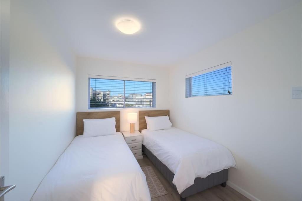 The Lighthouse Sea View Apartment