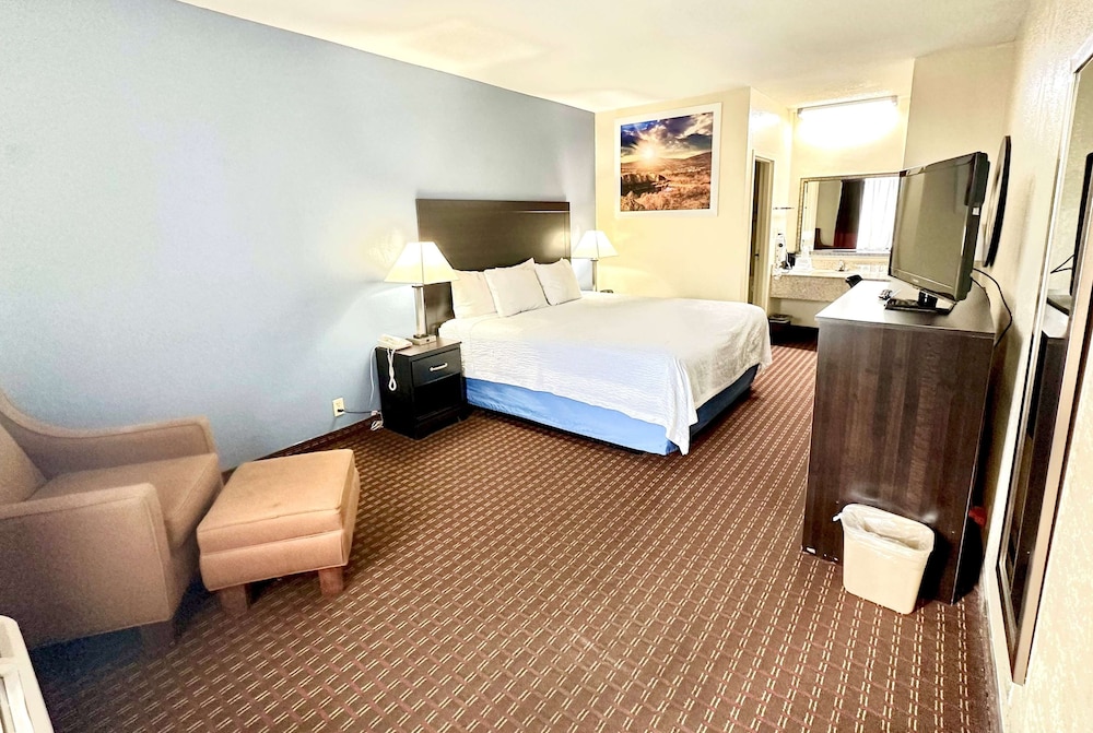 Days Inn by Wyndham Easley Greenville Clemson Area - photo 16