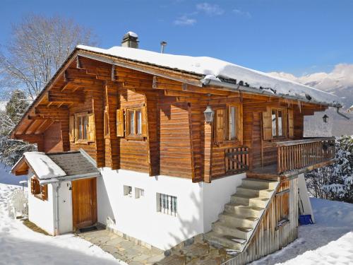 Chalet Lawrence Four Bedroom — 4-Star Luxury Hotel in Basse-Nendaz, Switzerland