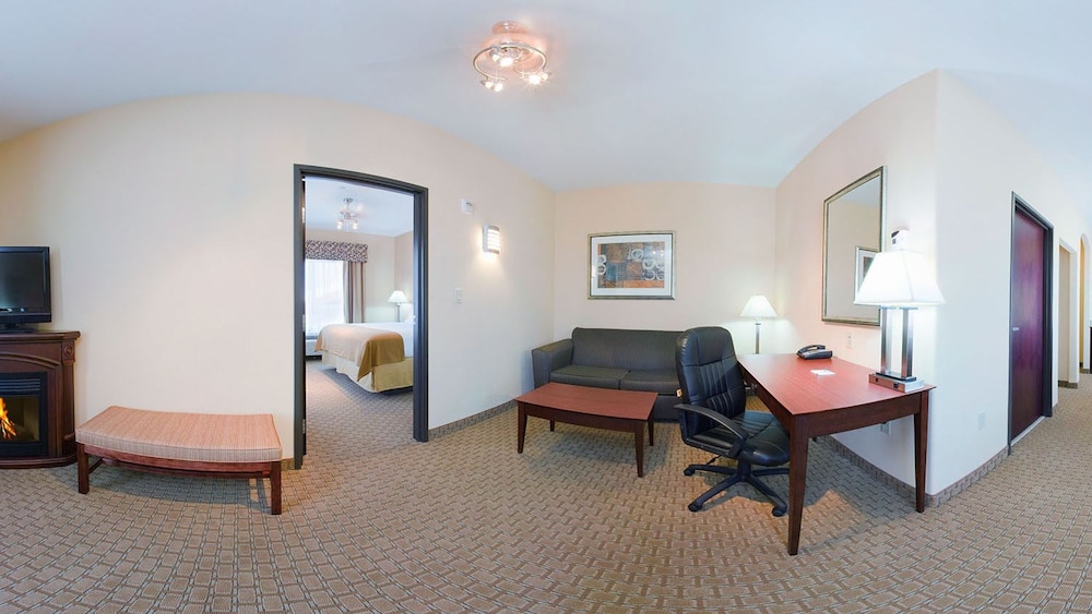 Holiday Inn Express Hotel & Suites GUYMON by IHG - photo 21