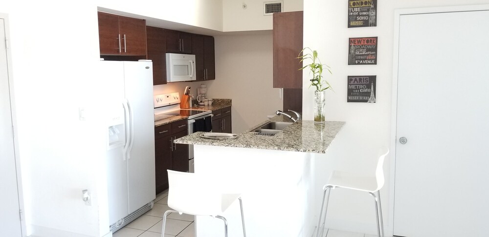 Brickell by Vacation District - photo 30