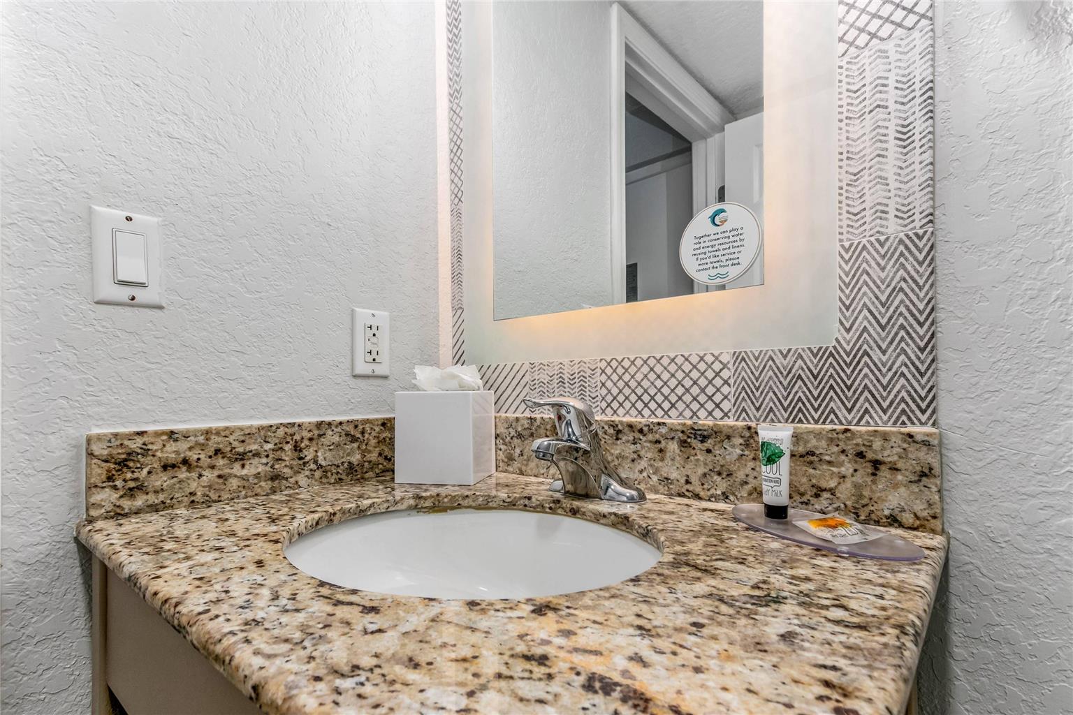 Dolphin Sands Clearwater Beach an Ascend Collection Hotel - photo 25