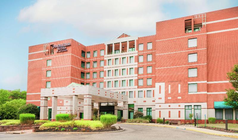 DoubleTree by Hilton Philadelphia West — 4-Star Luxury Hotel in Plymouth Meeting, United States