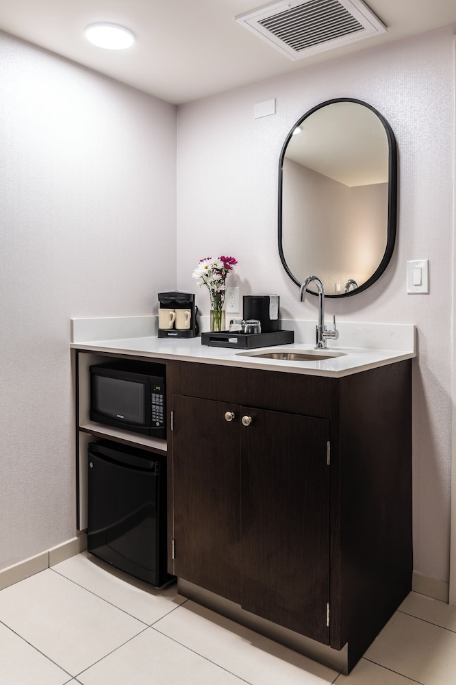Embassy Suites by Hilton Tulsa I 44 - photo 24